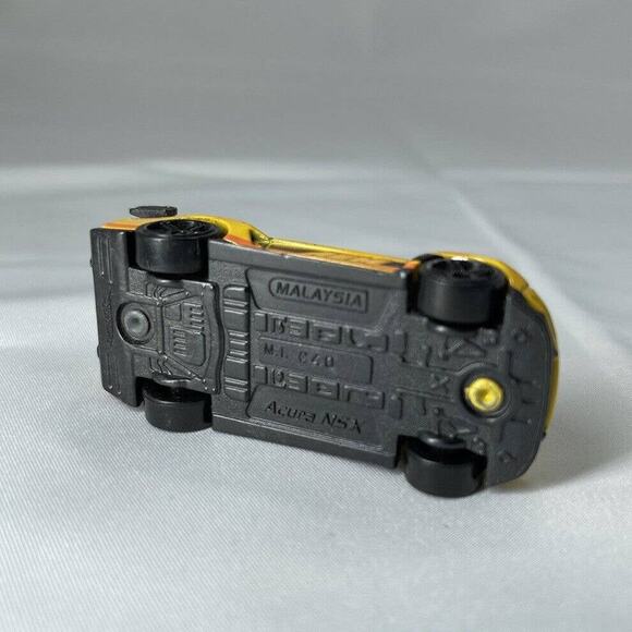 2011 Hot Wheels Acura NSX AEM HW #131 Diecast 1:64 Used Loose Yellow And Black - Picture 6 of 6